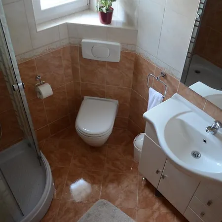 Nika Apartman