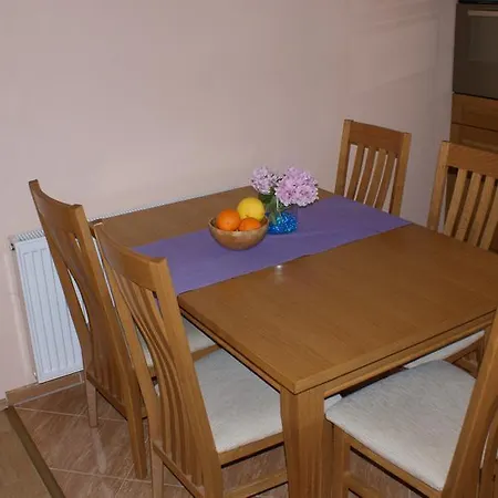 Nika Apartman